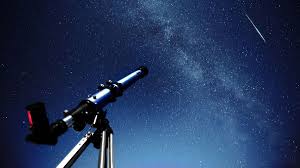 The Art of Choosing Binoculars for Nature and Stargazing