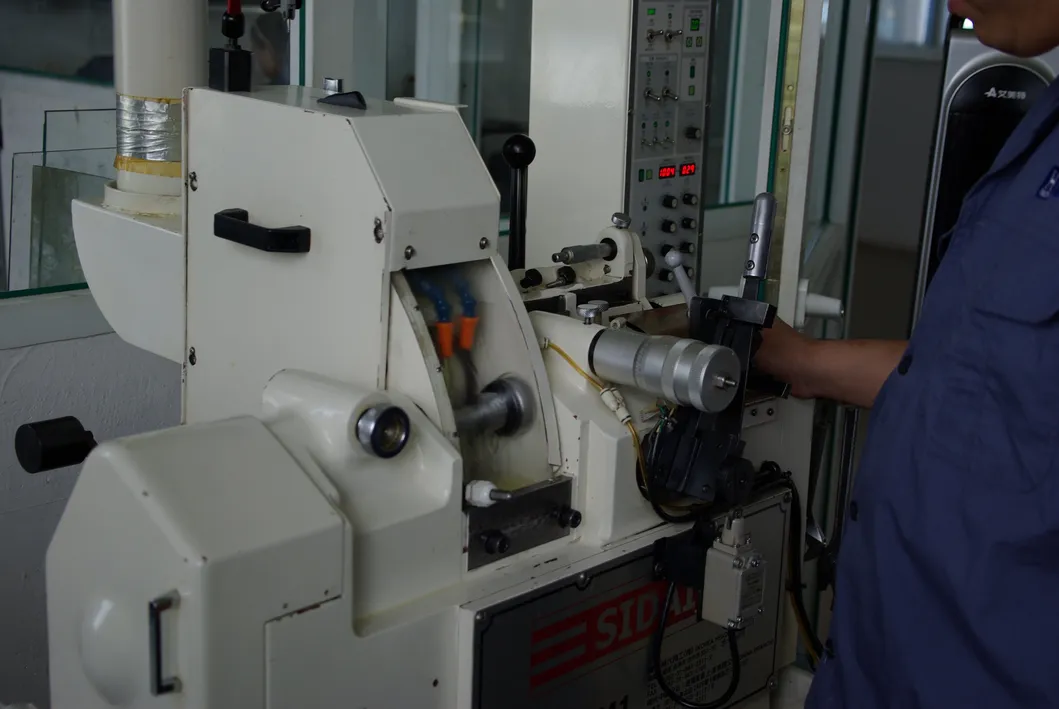 Bk7 Anti-Reflected Coated Plano-Convex Cylindrical Lens