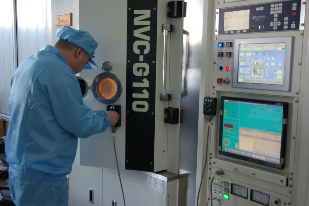 Bk7 Anti-Reflected Coated Plano-Convex Cylindrical Lens