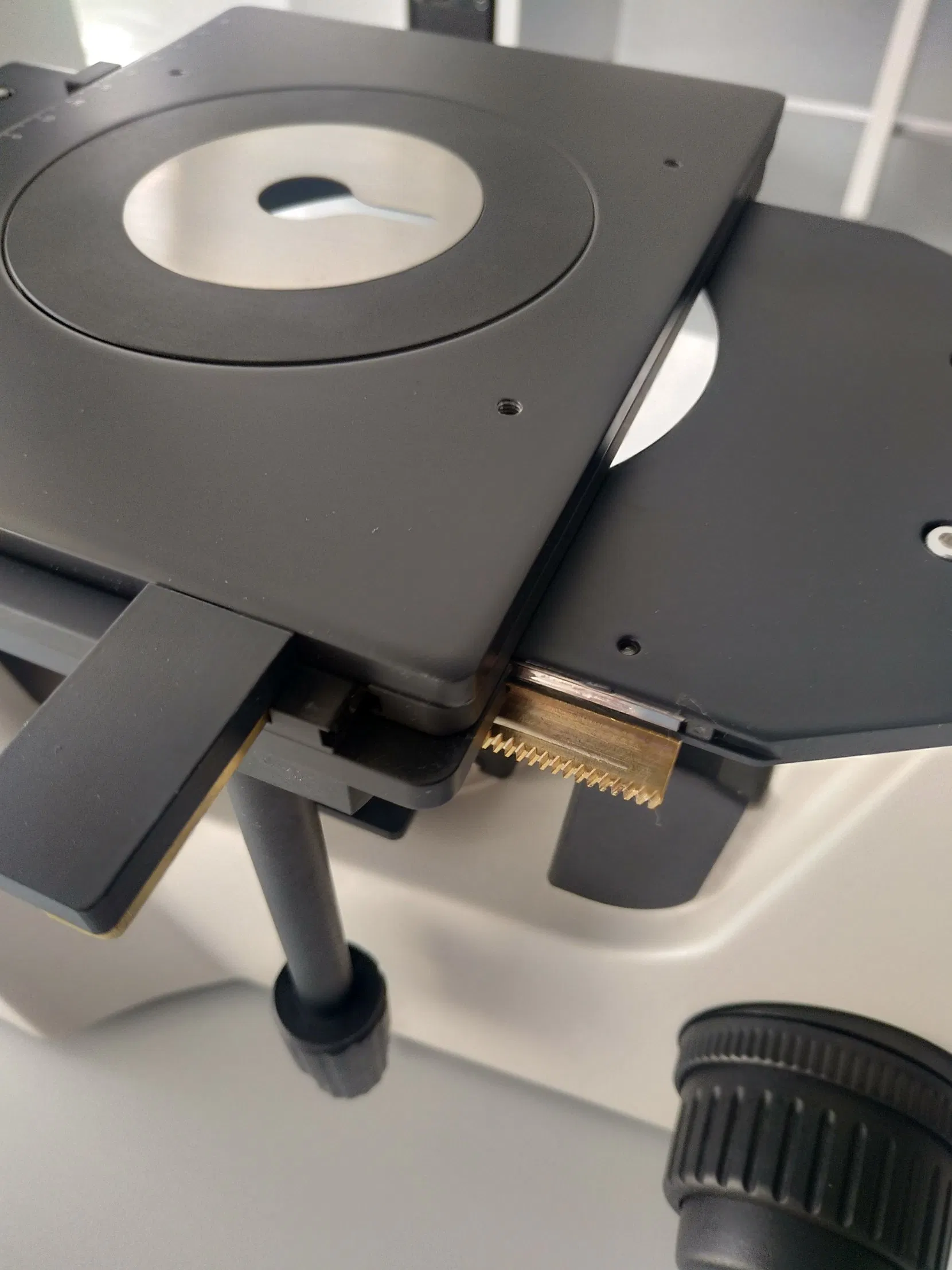 Laboratory Microscope / Inverted Metalurgical Microscope ( LIM -302)