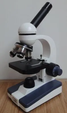 Wf10X Eyepiece 4X 10X 40xs Objective (185) Xsp-1403A Microscope